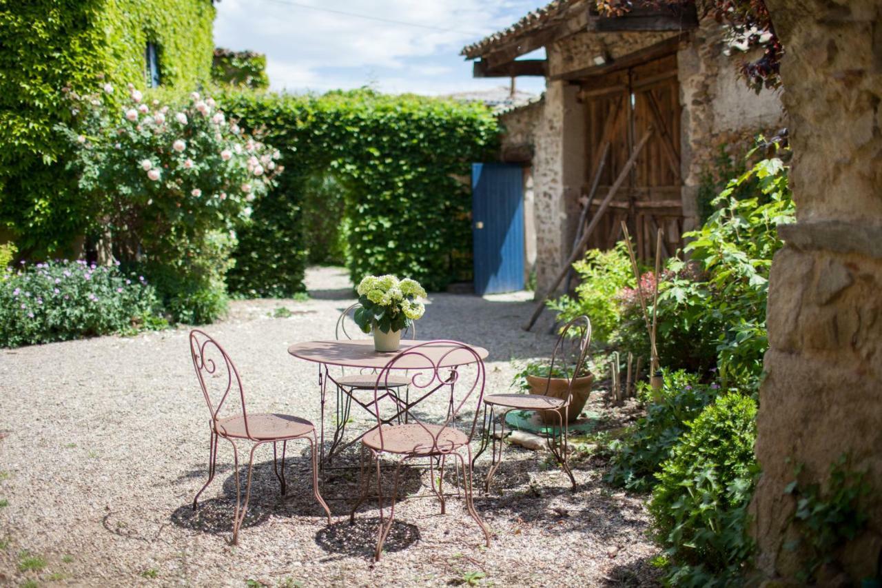 Le Clos Du Perret Chaussan Buitenkant foto
