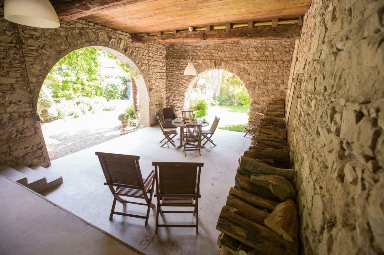 Le Clos Du Perret Chaussan Buitenkant foto